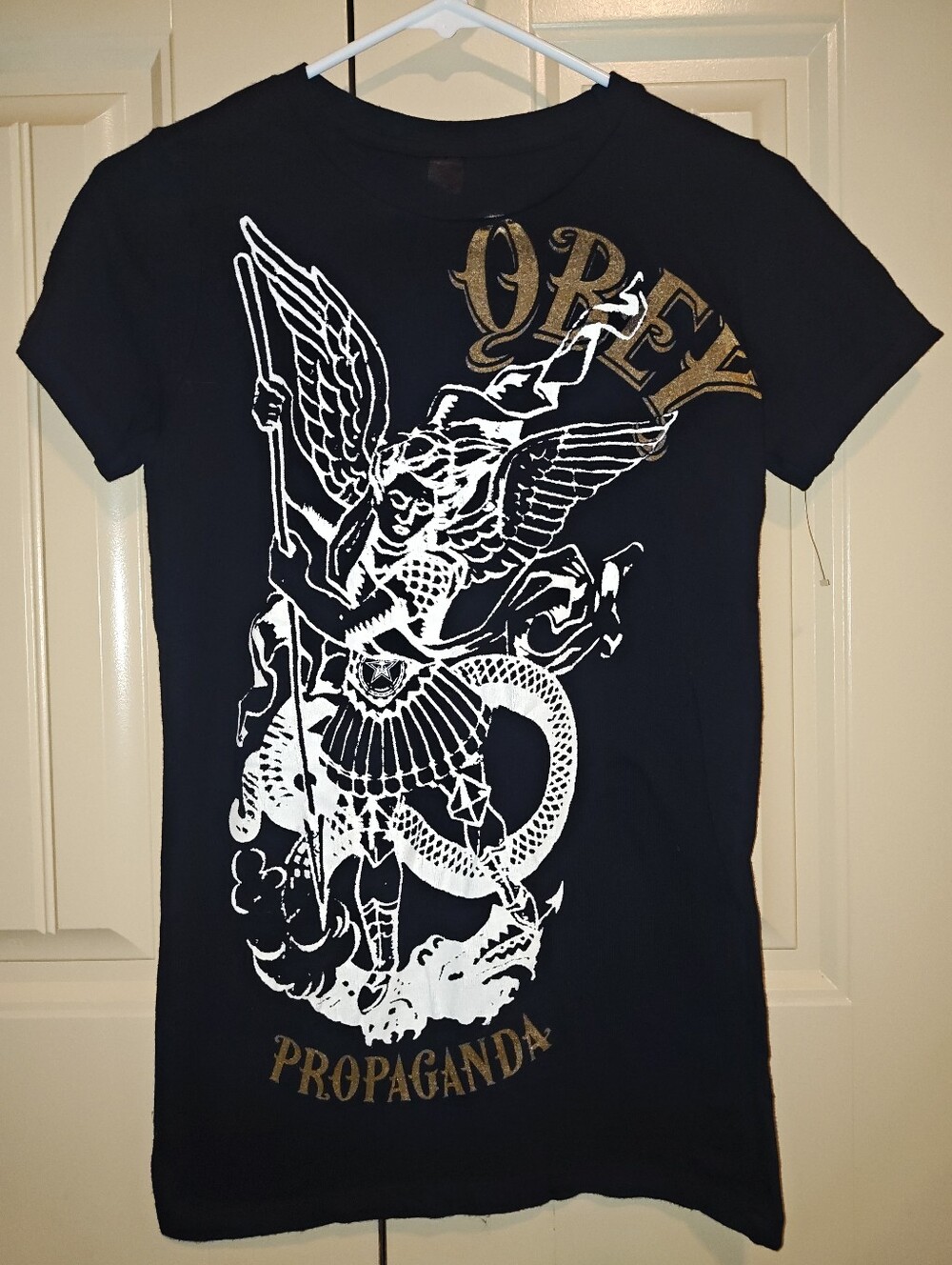 NEW OBEY PROPAGANDA Rare Vintage Men's Sz M Avenging Angel T-Shirt Gold Logo